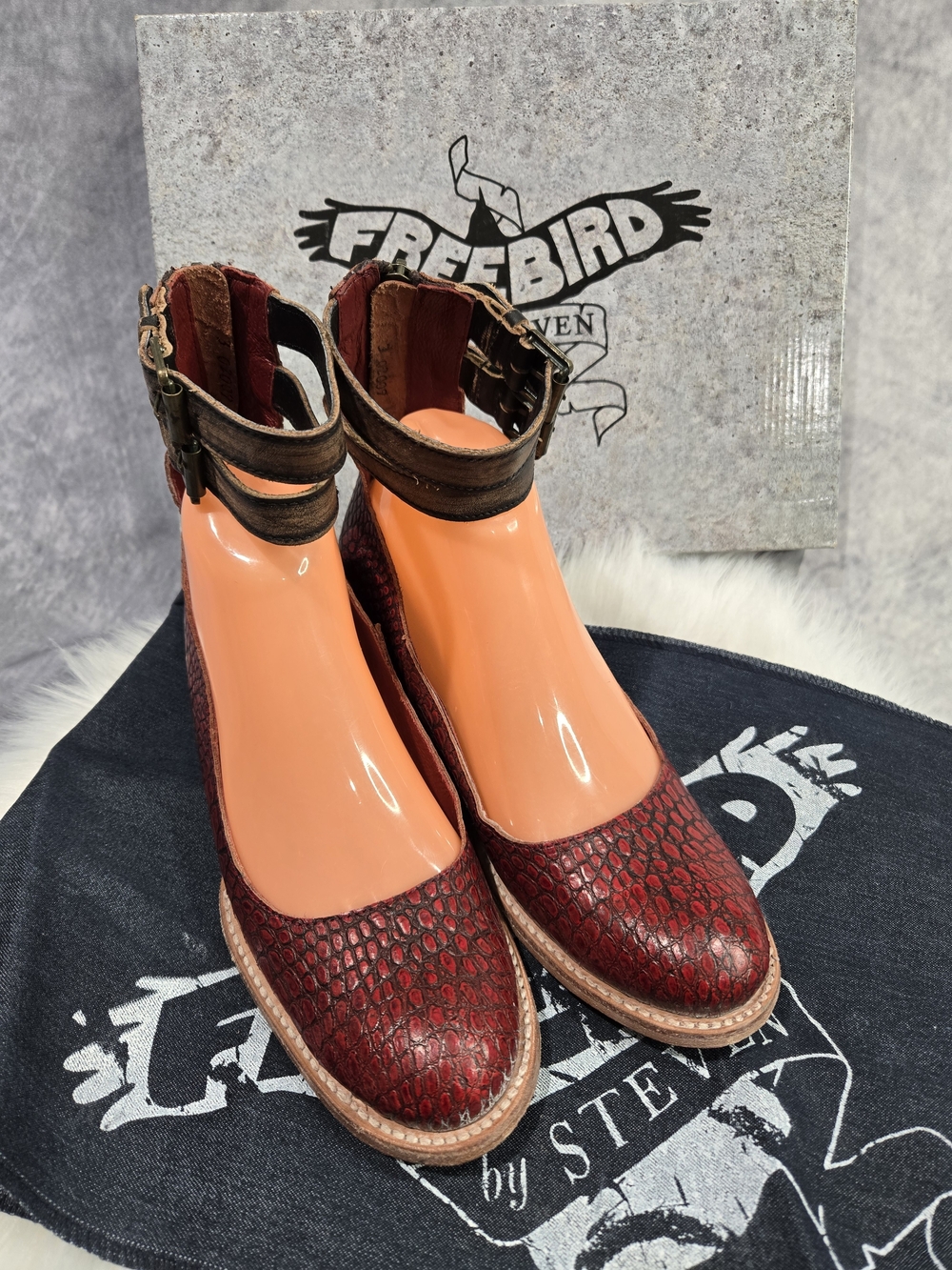 Freebird by Steven red croc-embossed flats Maribel